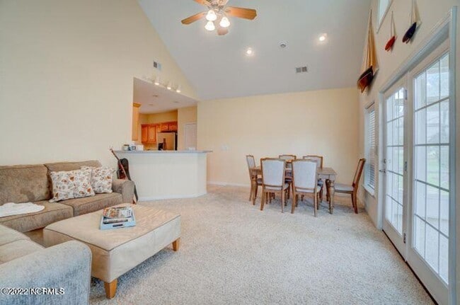 Building Photo - BEAUTIFUL BRICK HOME IN BRUNSWICK PLANTATION