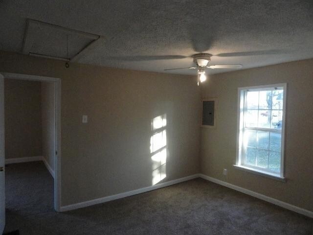 Building Photo - 1319 Searcy St