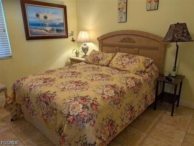 Building Photo - 161 SE 17th St