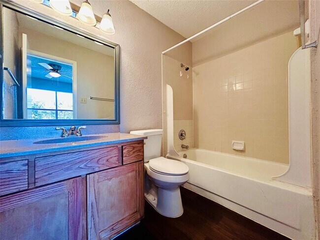 Building Photo - 8906 Schick Rd