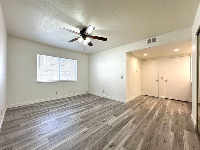 Building Photo - Cozy 2-Bedroom Condo in La Verne