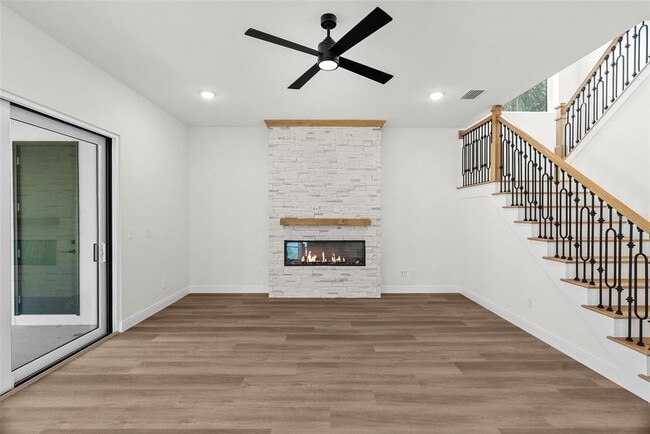 Building Photo - 4009 W Euclid Ave