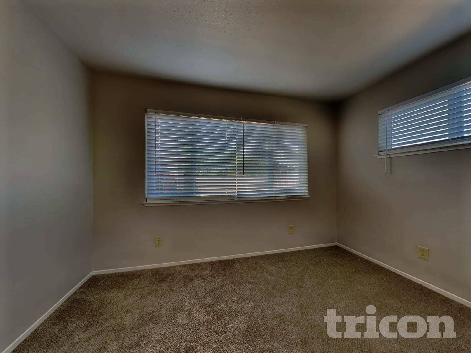 Building Photo - 573 Laurel St