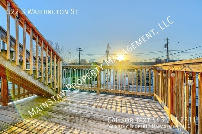 Building Photo - 522 S Washington St