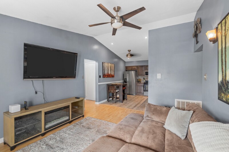 Building Photo - 905 Hanna Pl Ct