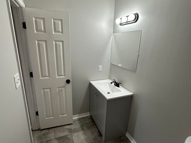 Building Photo - 14025 Cottontail Ln