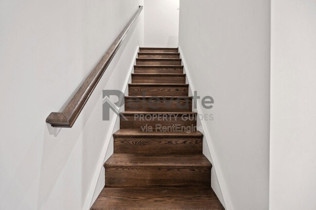 Building Photo - 6851 Dunton Rd