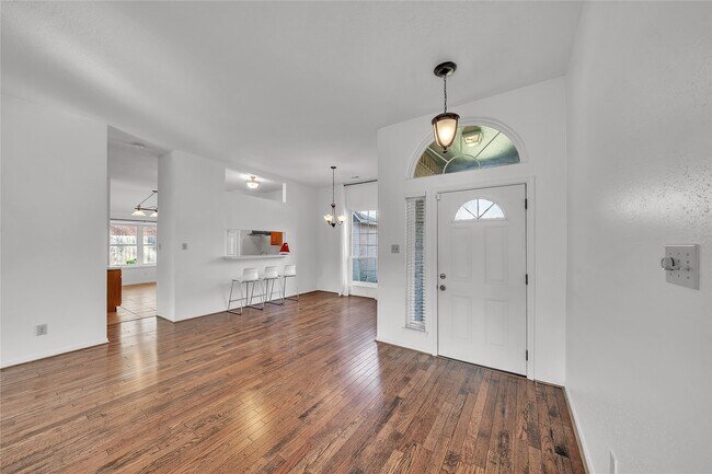 Building Photo - 16531 Tranquil Dr