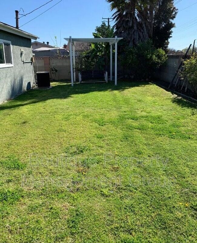 Building Photo - 7022 El Viento Way