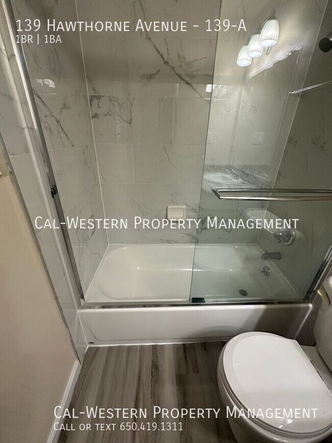 Building Photo - 139 Hawthorne Ave