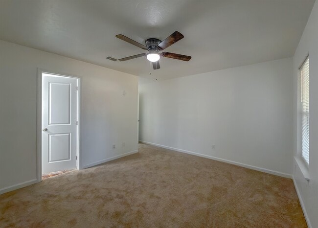 Building Photo - 3022 Homewood Pl