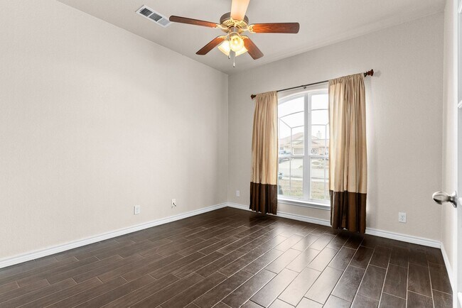 Building Photo - 2908 Montague County Dr