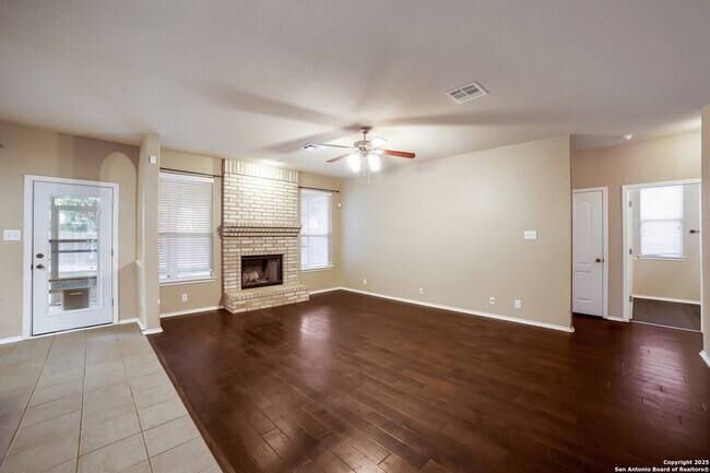 Building Photo - 2629 Hansel Heights