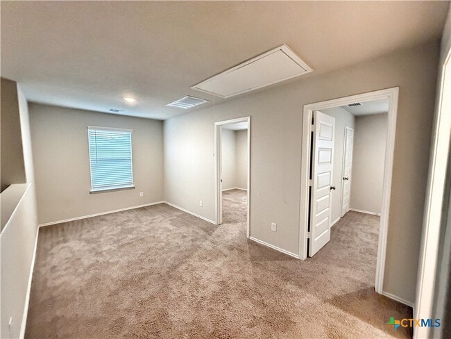 Building Photo - 2432 Ayers Dr