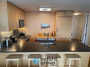Building Photo - 2 bedroom in NEW YORK NY 10028