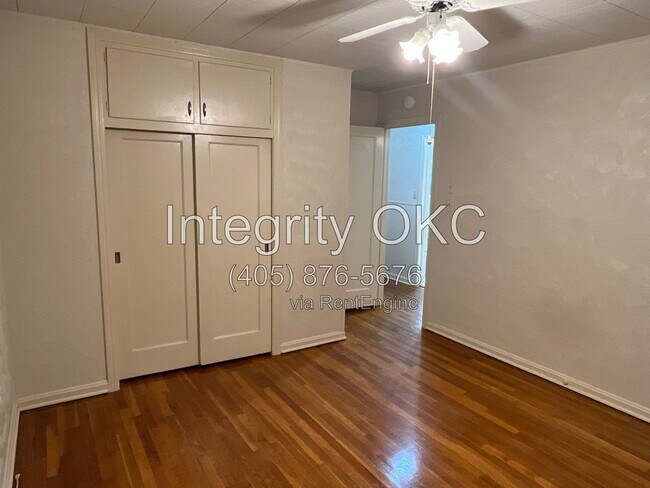 Building Photo - 3700 N Drexel Blvd