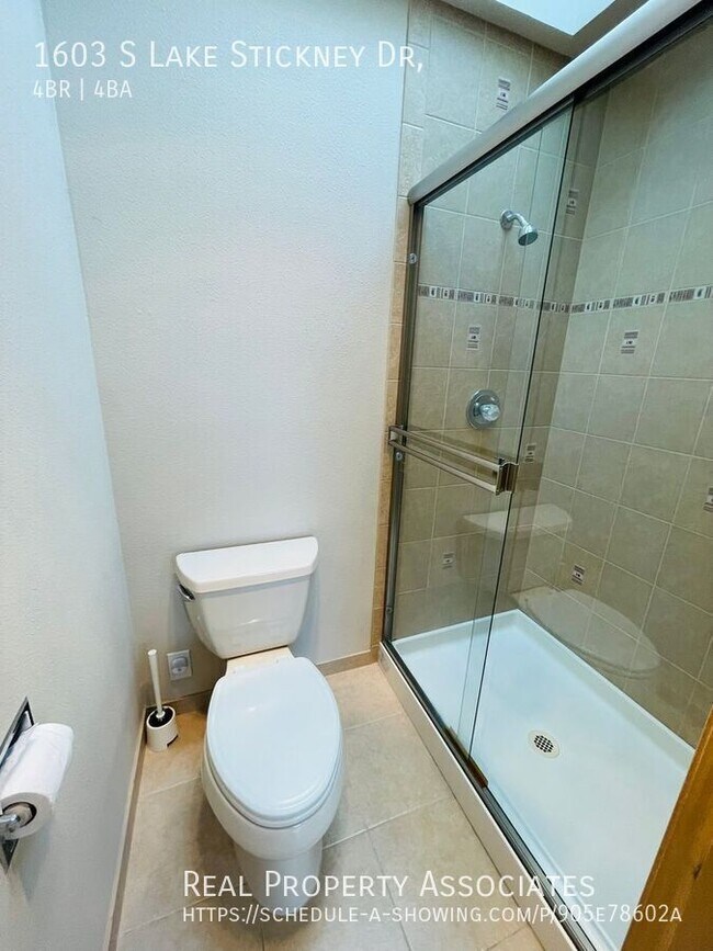 Building Photo - 1603 S Lake Stickney Dr