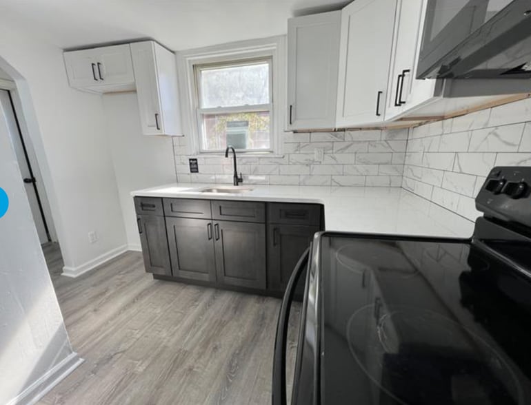 Primary Photo - 2712 Kane St