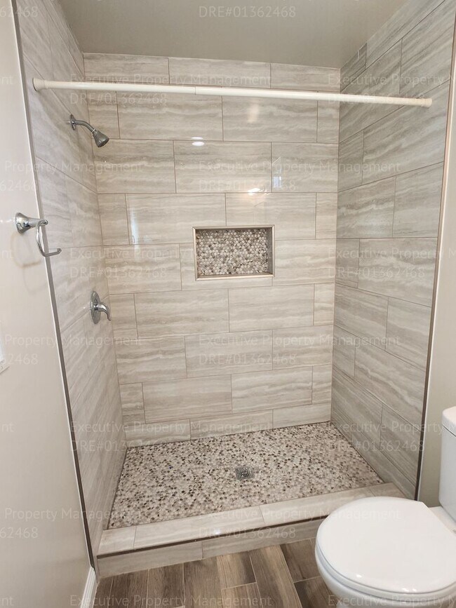 Building Photo - New constructed 3 bedroom/ 2 bathroom home
