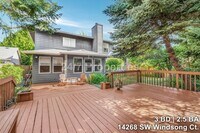 Building Photo - Inviting 3 BD | 2.5 BA Home w/ Massive Bac...
