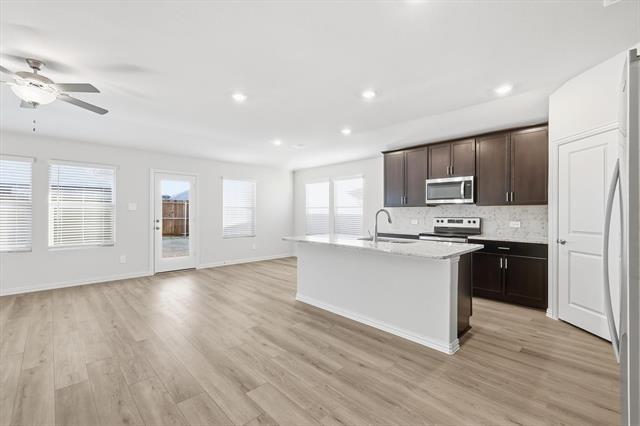 Building Photo - 145 Lost Crk Trl