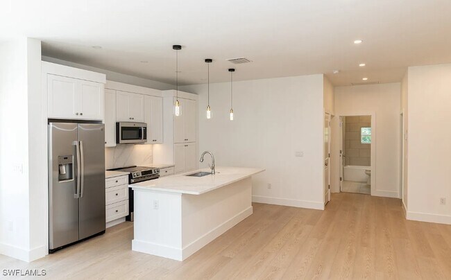 Building Photo - 5588 Wendy Ln