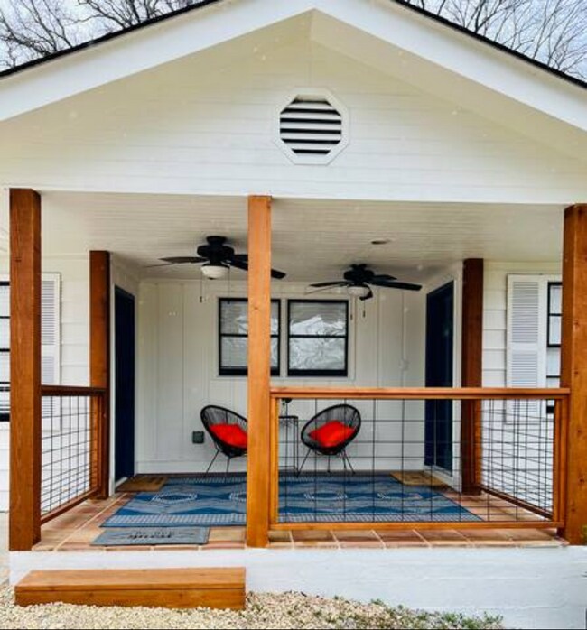 Front Porch - 779 McLendon Dr