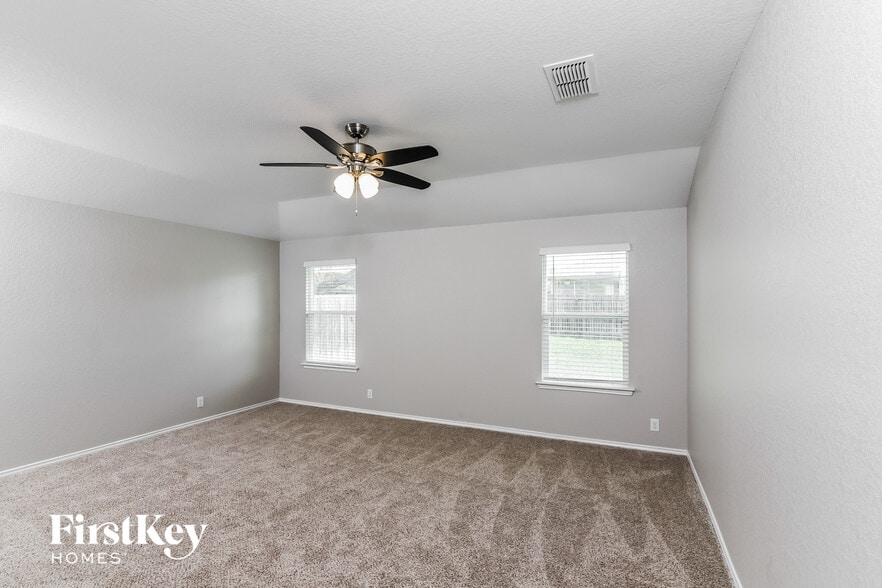 Building Photo - 15143 Cinnamon Teal