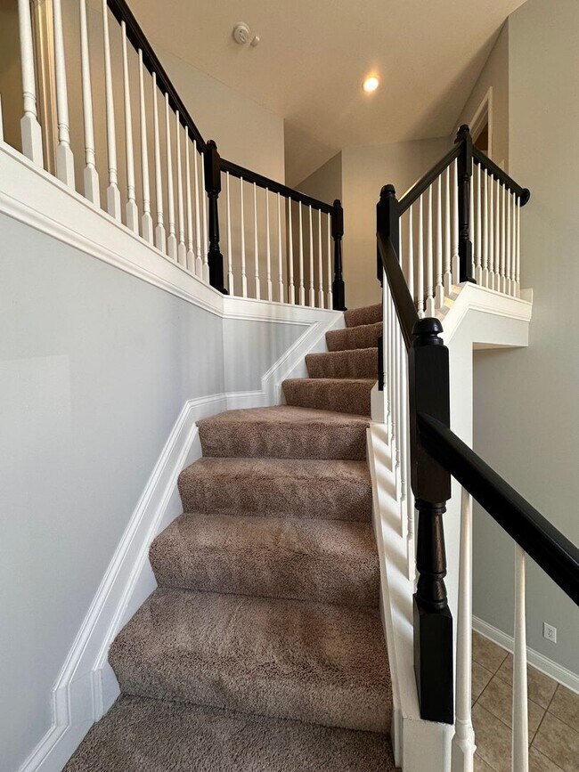 Building Photo - Elegant 4BR Home with Soaring Ceilings in The Reserve at Glenmary