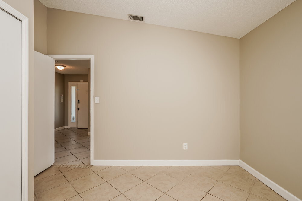 Building Photo - 3422 Burlington Dr