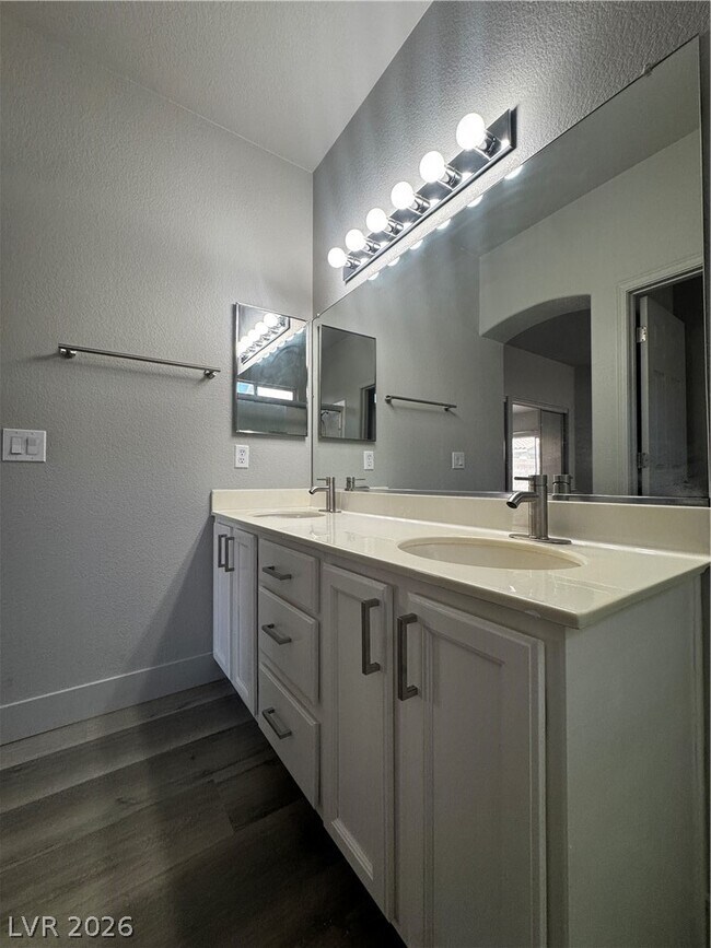 Building Photo - 7232 Deer View Ct