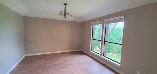 Building Photo - 1403 Canoe Brook Dr