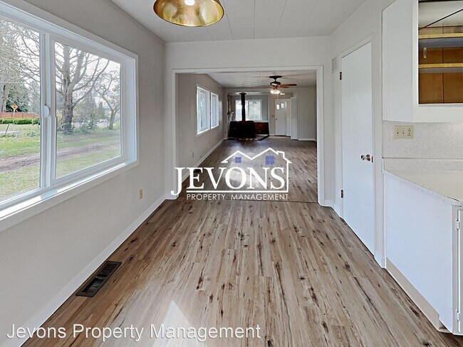 Building Photo - 3 br, 2.5 bath House - 8632 116th Ave SE