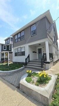 Building Photo - 8 Boyden Pkwy S