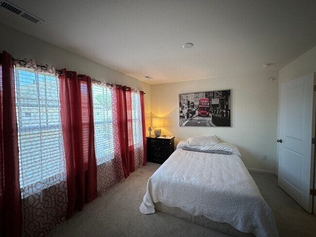 Building Photo - Call Amanda Tate at (757)289-6810 for more information