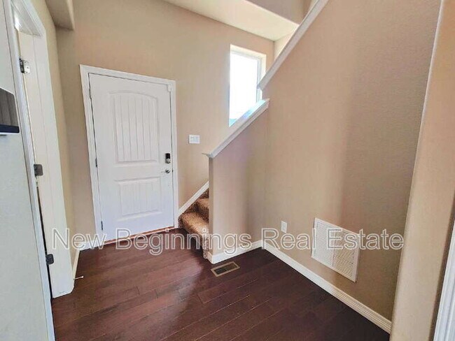 Building Photo - 6134 Meadowbank Ln