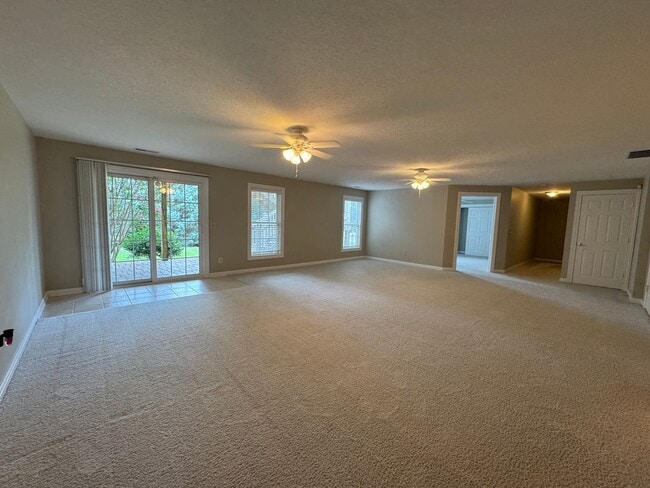 Building Photo - 51 Cambridge Cir