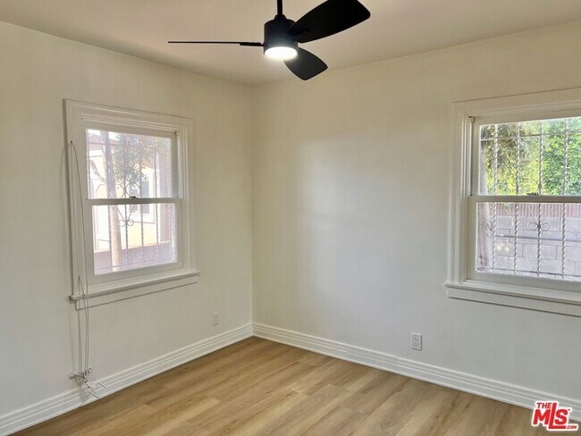 Building Photo - 3009 Dalton Ave
