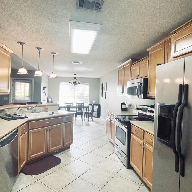 Building Photo - 931 Ibis Way