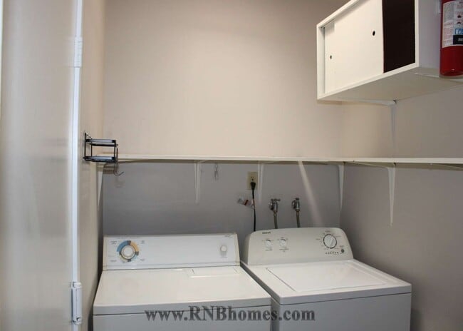Building Photo - 4757 River College Dr