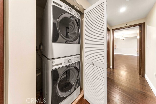 Building Photo - 11218 Camarillo St