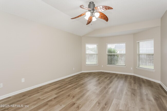 Building Photo - 86016 Cherry Laurel Way