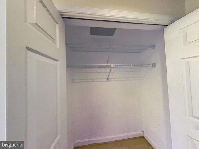 Building Photo - 5917 Barbados Pl