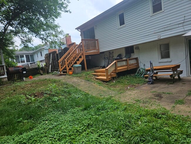 Building Photo - 14291 Fontana Ct