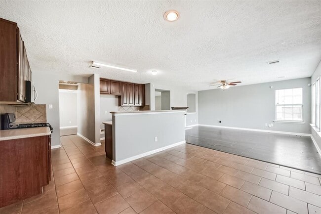 Building Photo - 22218 Orchard Dale Dr