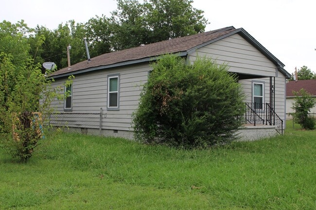 Building Photo - Spacious House for Rent in the Heart of Tu...