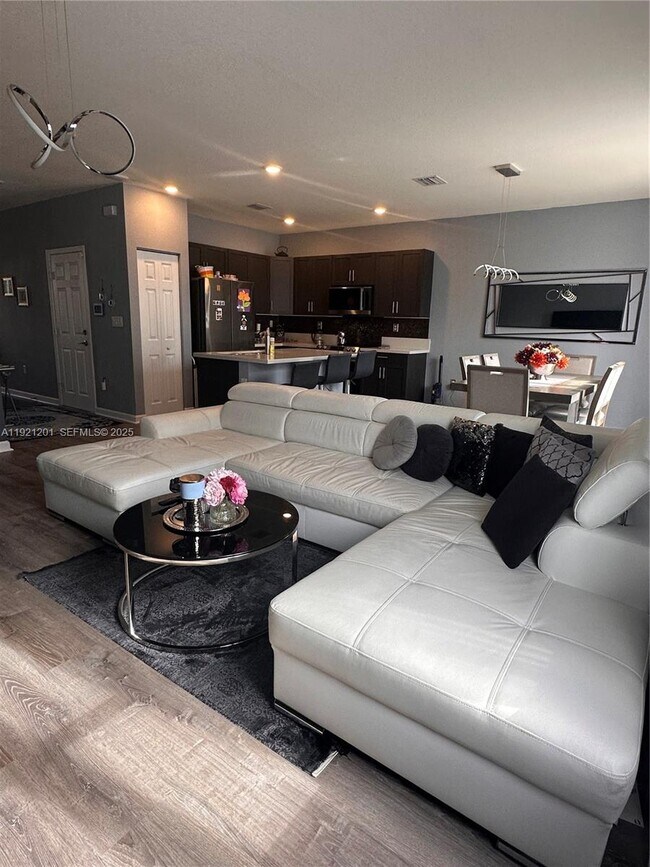 Building Photo - 3378 W 100th Terrace