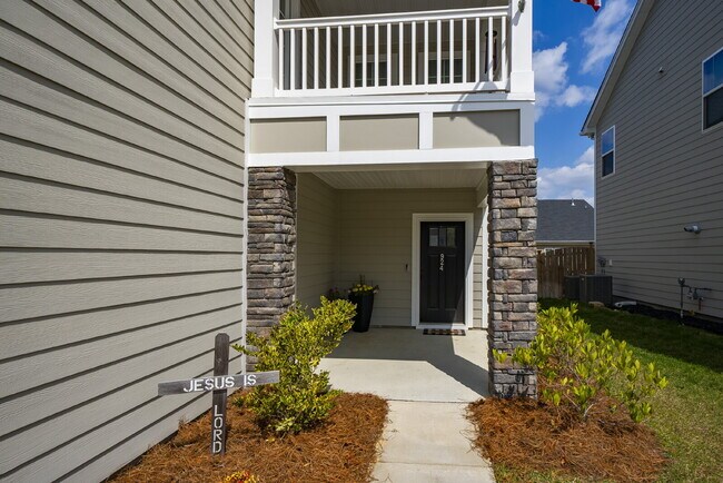 Building Photo - 4BR Home in Blythewood | Fenced Yard & 2-Car Garage