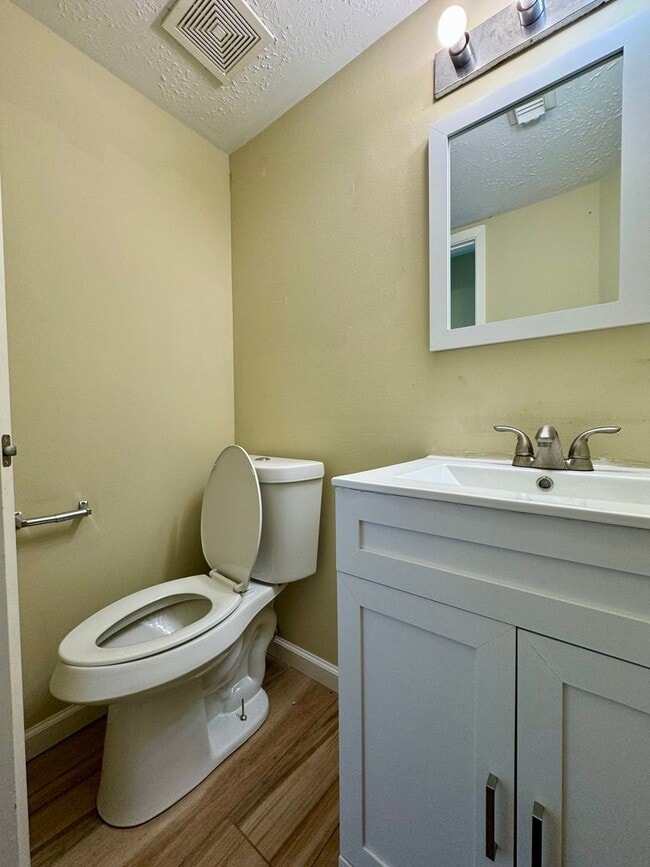 Building Photo - Bear Creek’s Best: A Beautiful Abode!