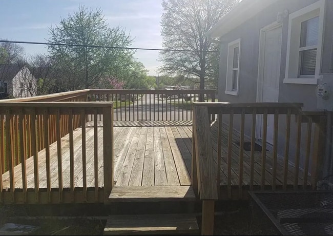 Building Photo - ****COMING SOON**** Charming 2-story home ...